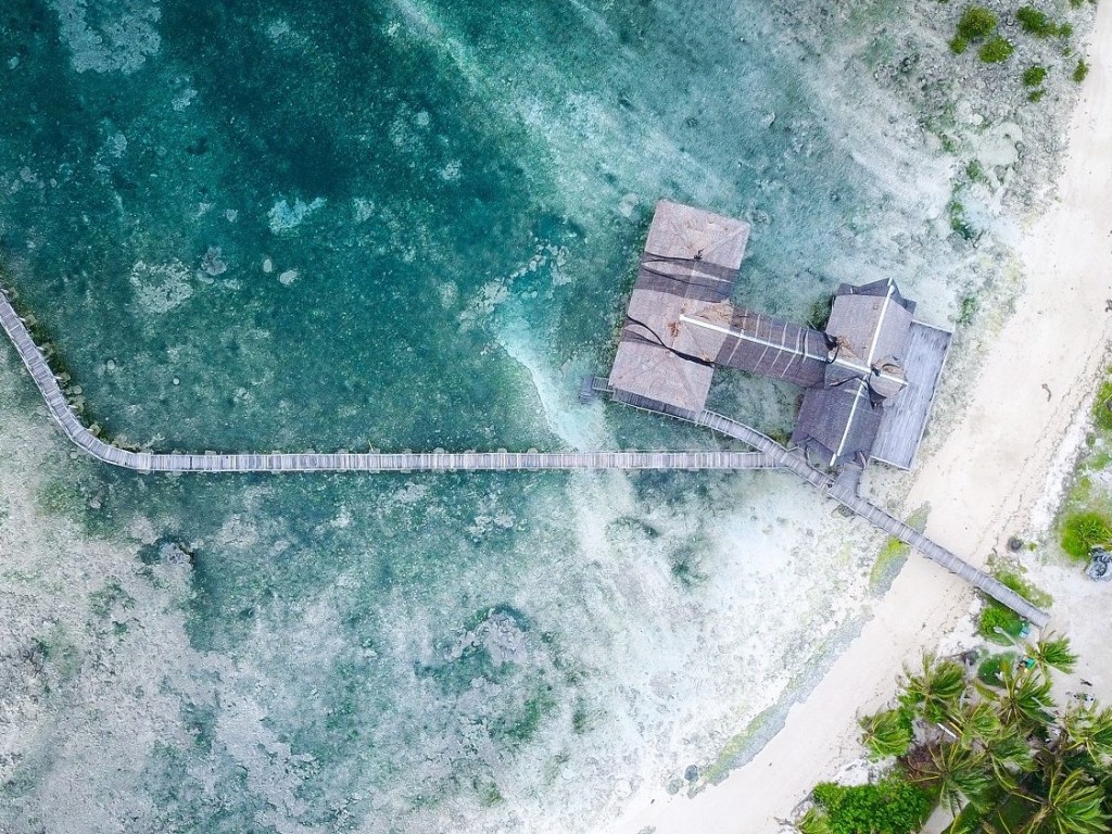 surfing siargao