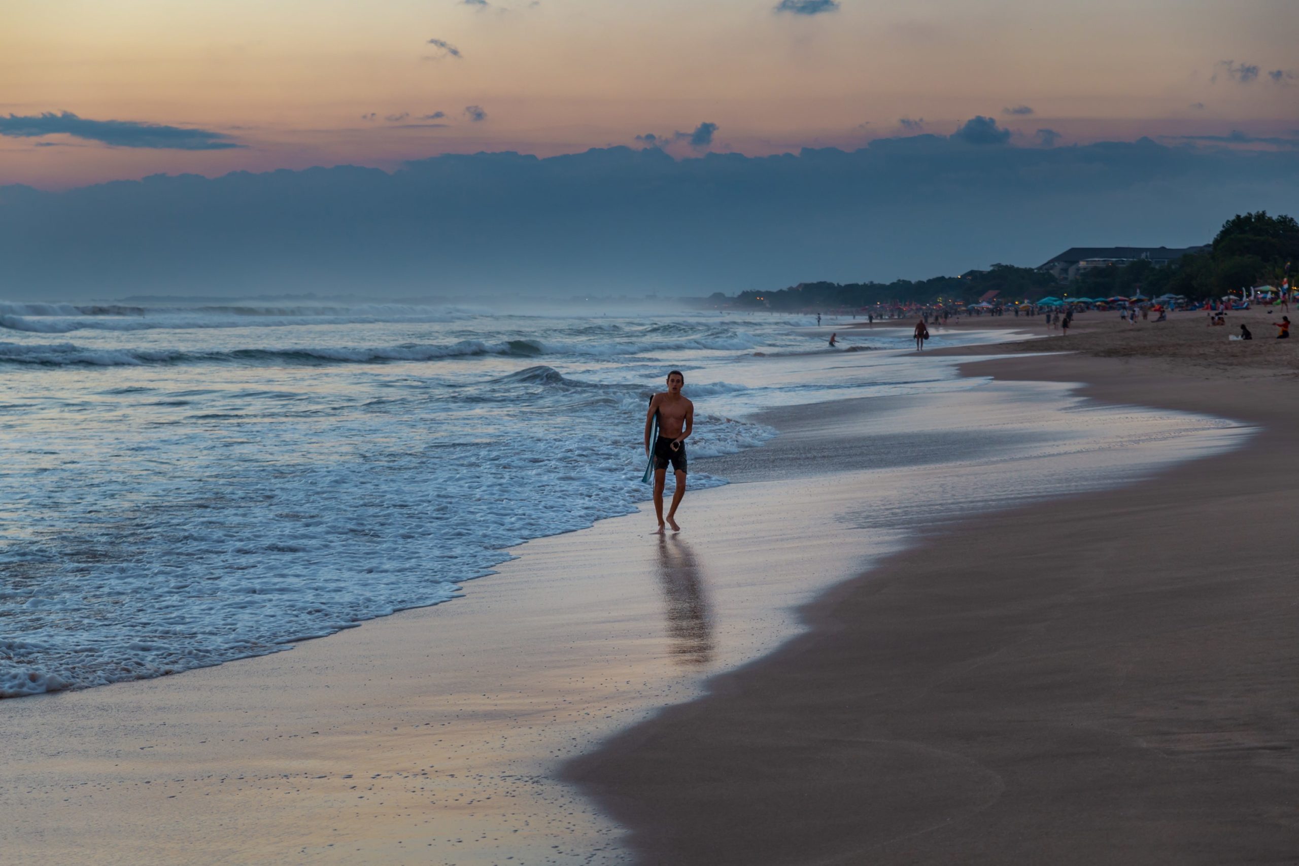 Surfing Bali Kuta