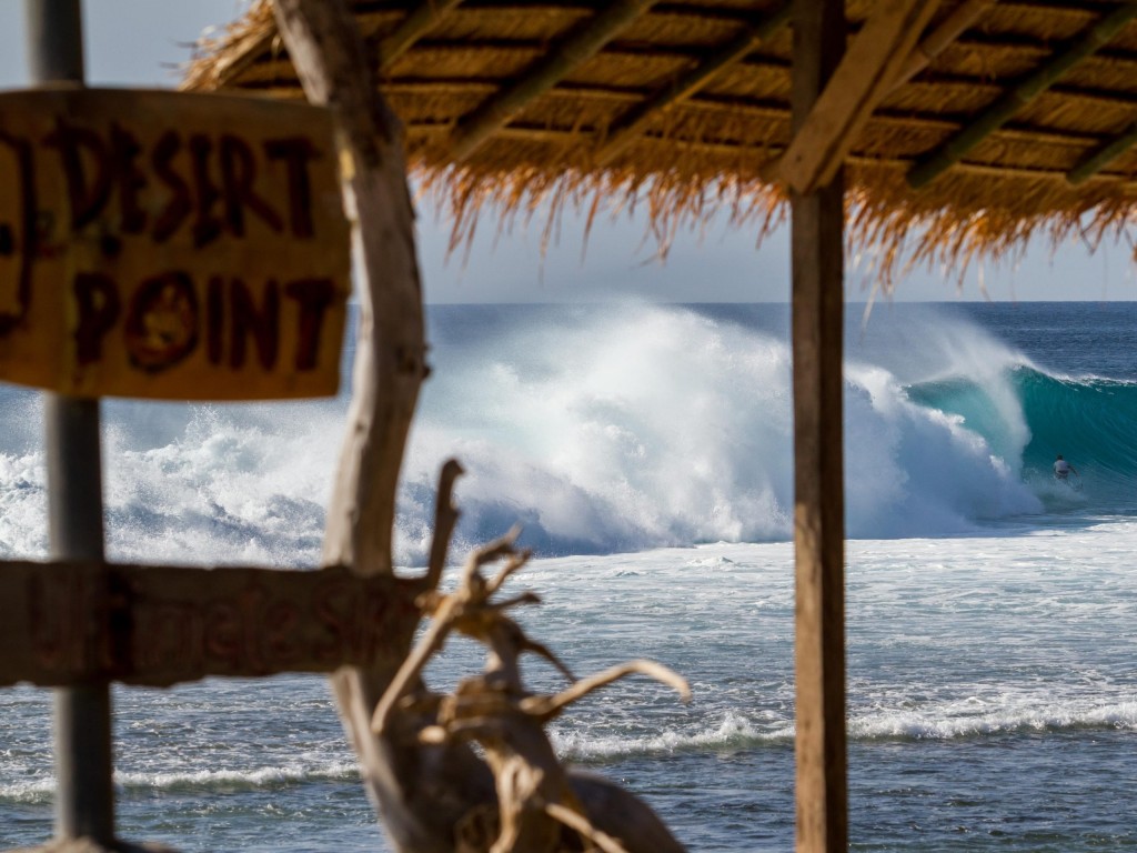 Surfing Lombok