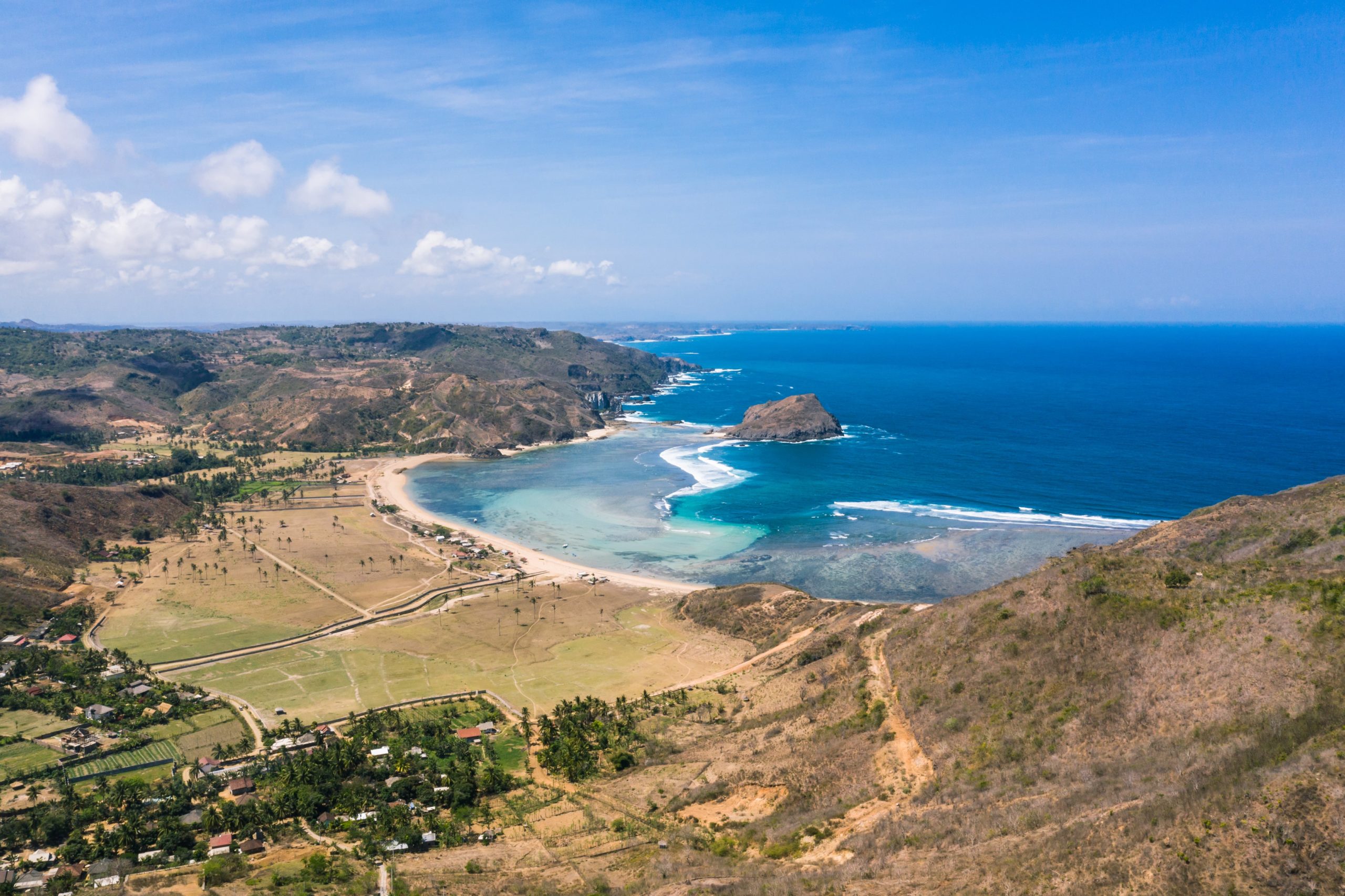 Intermediate surf spots in Lombok