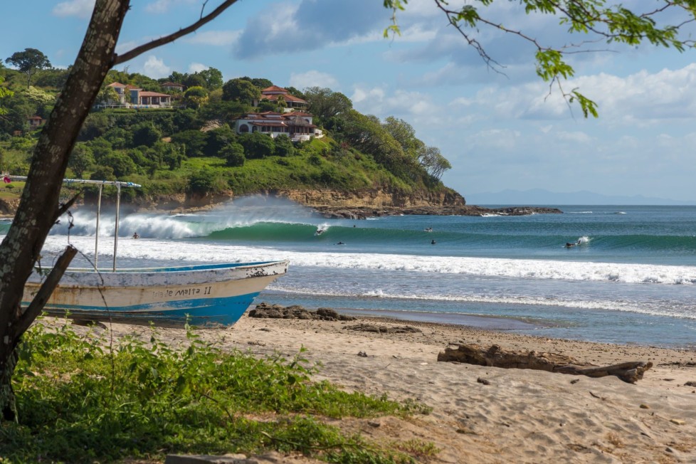 surfing nicaragua