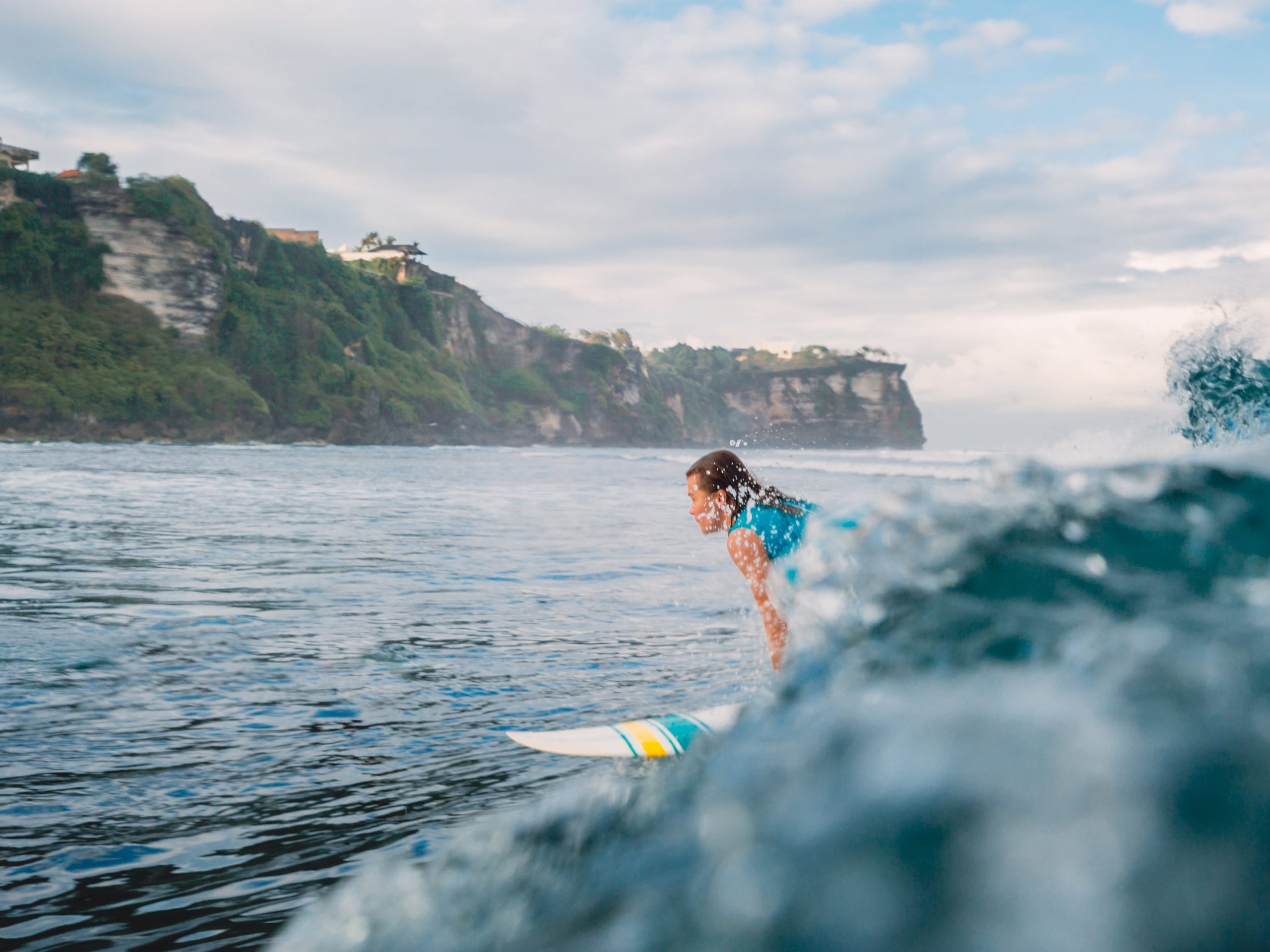 surfing Uluwatu