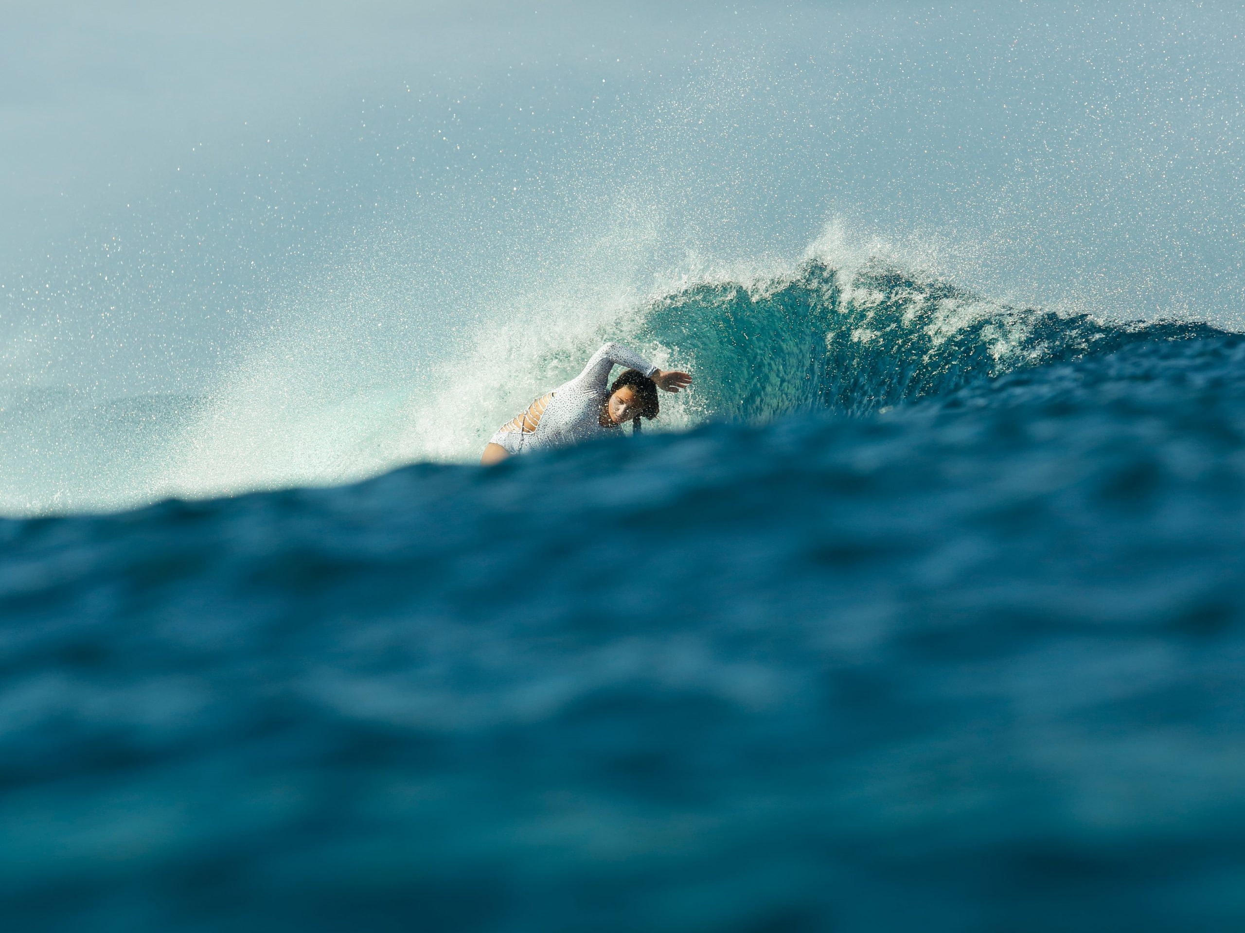 surfing fiji
