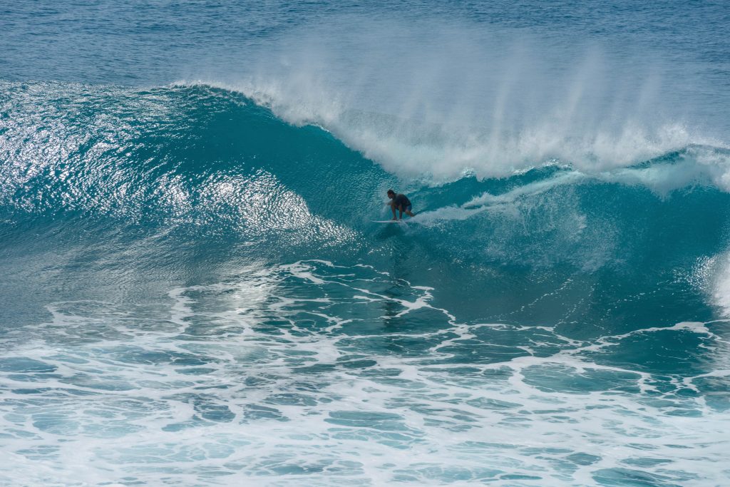 Surfing Honolua Bay