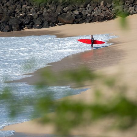 A Complete Guide to Surfing Oahu in Hawaii