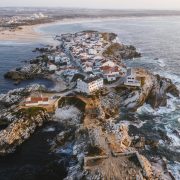 Surfing Peniche