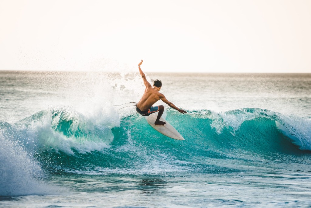 surfing Uluwatu