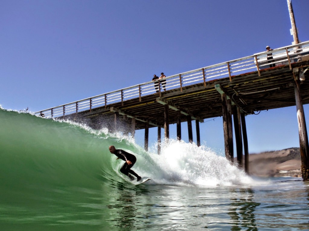 Pismo Beach - Surfing California