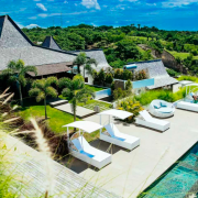 5 of the Best Surf Camps in Uluwatu